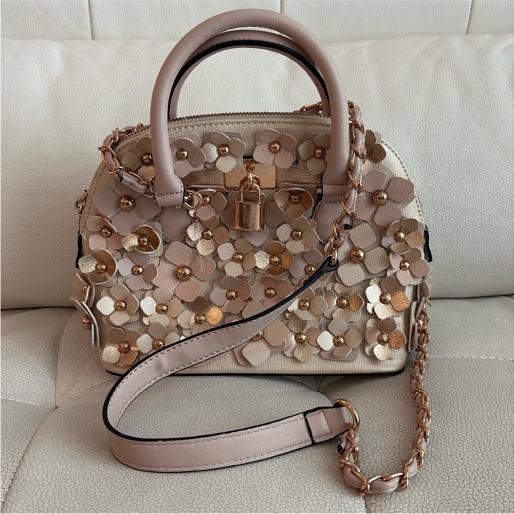 Aldo Cream and Gold Floral Satchel with Chain Detailing. Crossbody bag